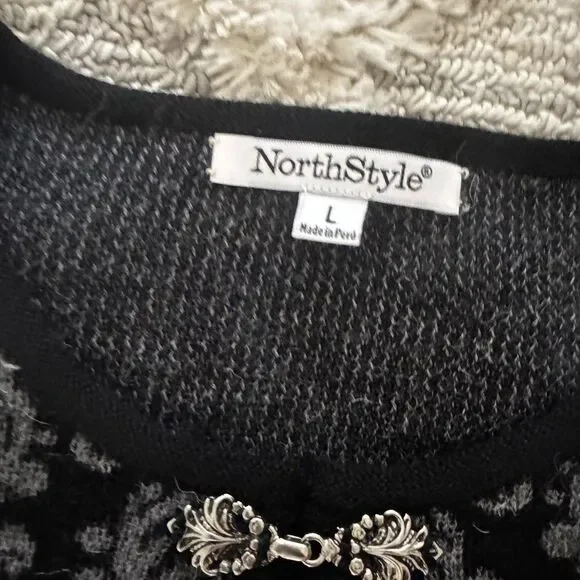 North Style Peruvian Alpaca Long Cardigan Size Large - Picture 11 of 13